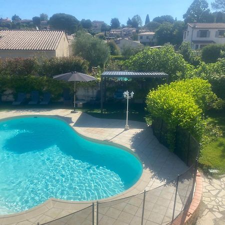 Studio Climatise Avec Piscine Et Jardin Villeneuve-Loubet Exterior foto